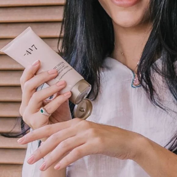 Serenity Legend - Anti-Oxidant Hand Moisturizer, Hand Cream for Dry Skin, 100ml - Picture 6 of 8